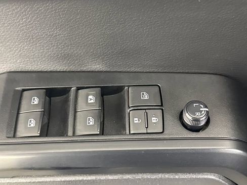 Used 2023 Toyota Tacoma SR AWD/4WD image 28