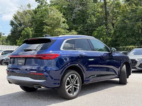 Used 2025 Audi Q5 Premium w/ 19" Wheel Package AWD/4WD image 4