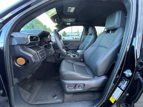 Used 2026 Toyota 4Runner TRD Off-Road Premium AWD/4WD image 12
