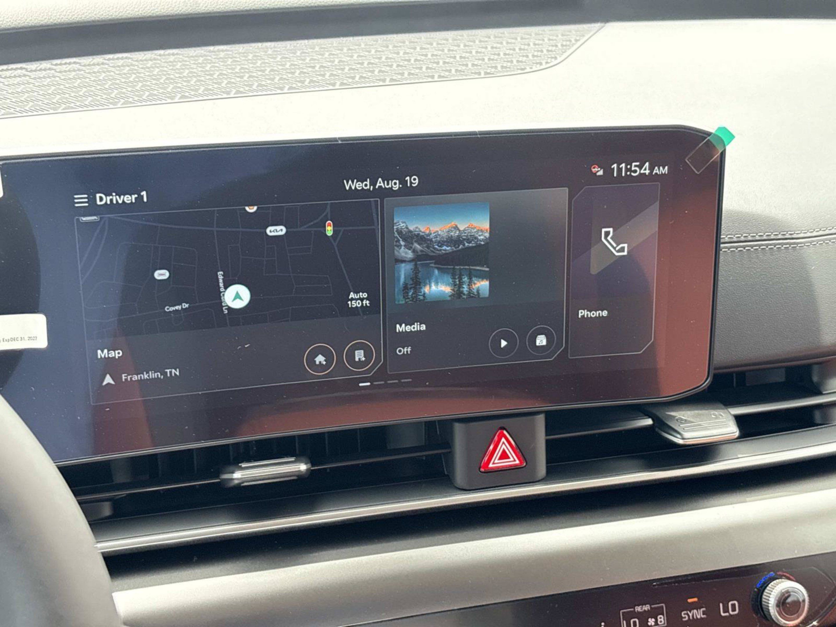 New 2027 Kia Carnival SX w/ Dark Edition Package FWD image 31