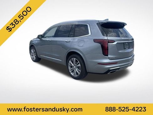 Certified 2023 Cadillac XT6 Premium Luxury w/ Technology Package FWD image 3