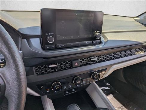Used 2024 Honda Accord EX image 18