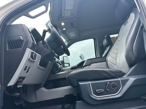 Used 2022 Ford F350 Limited w/ FX4 Off-Road Package image 18