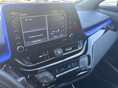 Used 2021 Toyota C-HR XLE image 21