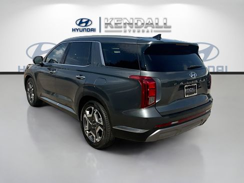 Used 2023 Hyundai Palisade Limited w/ Cargo Package AWD/4WD image 4