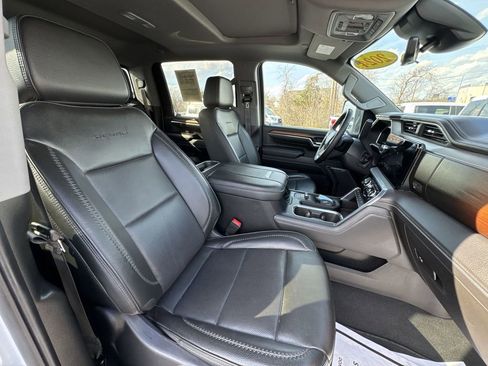 Used 2024 GMC Sierra 2500 Denali w/ Denali Reserve Package image 25