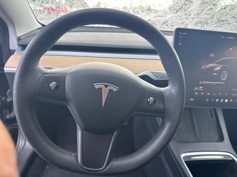 Used 2022 Tesla Model 3 Long Range AWD/4WD image 9