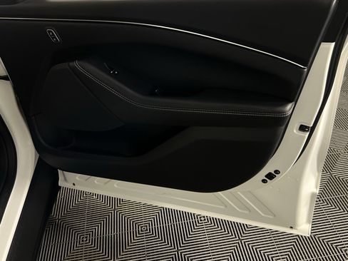 Used 2024 Ford Mustang Mach-E Select image 31