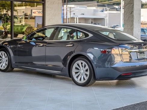 Used 2018 Tesla Model S 75D AWD/4WD image 7