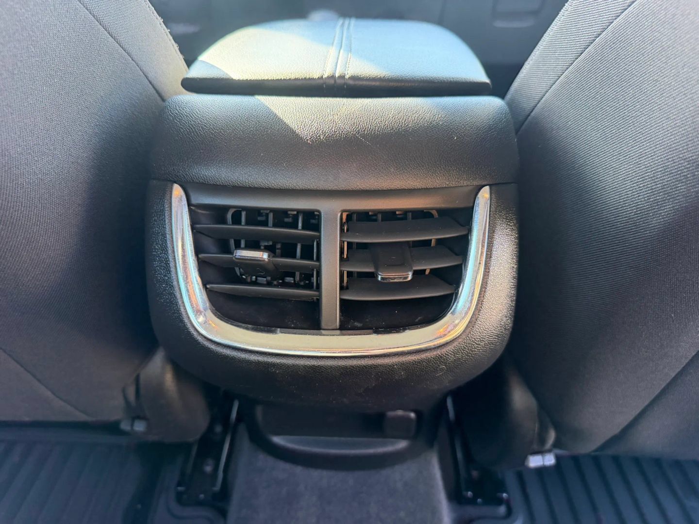 Used 2022 Chevrolet Malibu LT FWD image 19