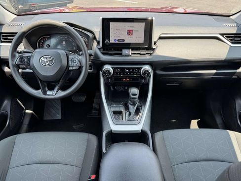 Used 2025 Toyota RAV4 XLE FWD image 2