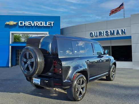 Used 2023 Land Rover Defender 110 X-Dynamic SE image 3