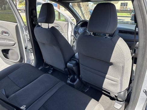 Used 2021 Honda HR-V Sport image 29