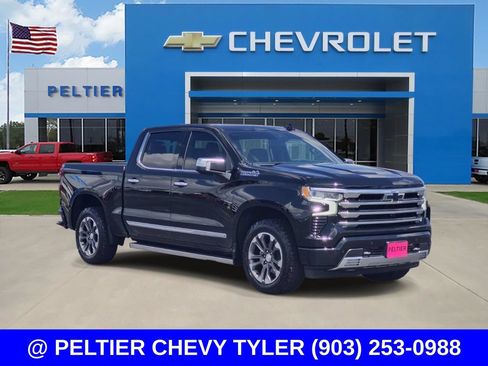 Used 2023 Chevrolet Silverado 1500 High Country w/ Technology Package AWD/4WD image 1