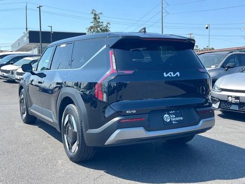 Used 2026 Kia EV9 Light RWD image 5