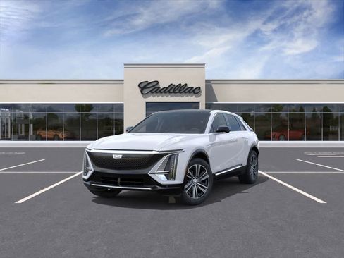 New 2026 Cadillac Lyriq Luxury image 8