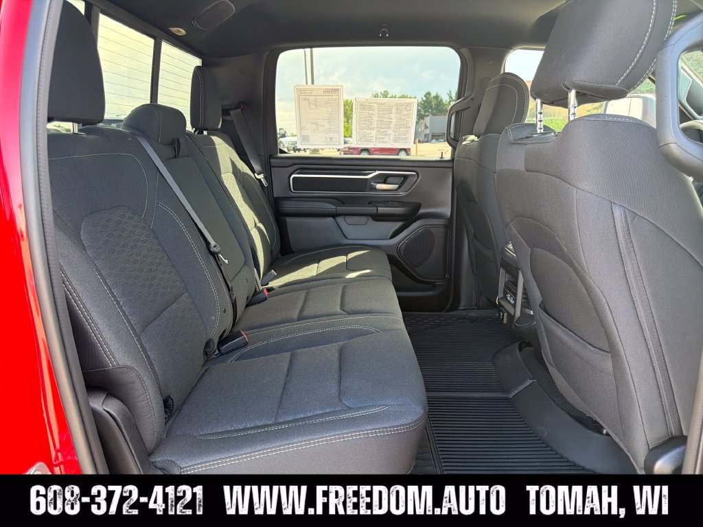 Used 2025 RAM 1500 Big Horn AWD/4WD image 30