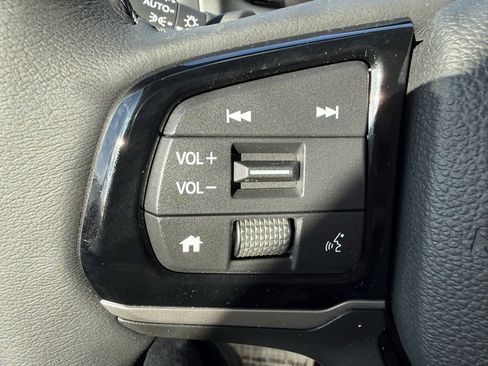 Used 2026 Honda Odyssey Touring image 17