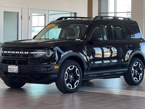 Used 2022 Ford Bronco Sport Outer Banks w/ Tech Package AWD/4WD image 8