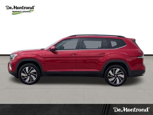 Used 2024 Volkswagen Atlas SE w/ Panoramic Sunroof Package FWD image 8