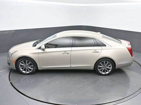 Used 2015 Cadillac XTS FWD image 38