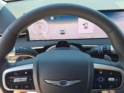New 2026 Genesis GV70 2.5T Select AWD/4WD image 21