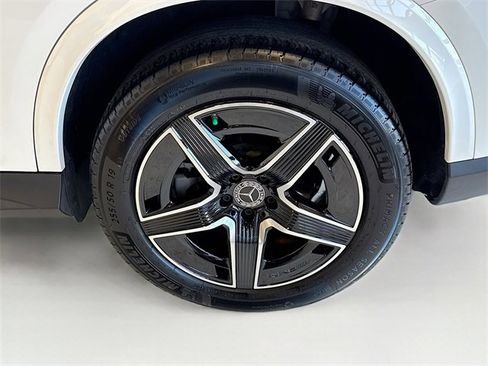 Certified 2025 Mercedes-Benz GLC 300 GLC 300 image 32
