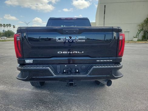 Used 2024 GMC Sierra 2500 Denali Ultimate AWD/4WD image 7