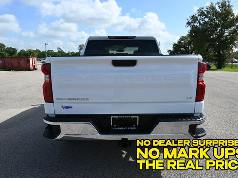 Used 2025 Chevrolet Silverado 1500 LT AWD/4WD image 3