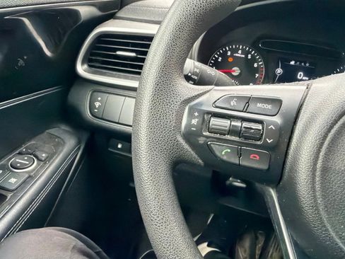 Used 2016 Kia Sorento FWD image 20