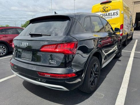 Used 2018 Audi Q5 2.0T Premium w/ Convenience Package AWD/4WD image 2