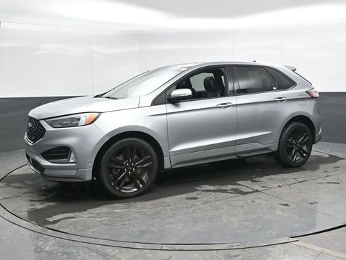Used 2020 Ford Edge ST w/ Equipment Group 401A image 8