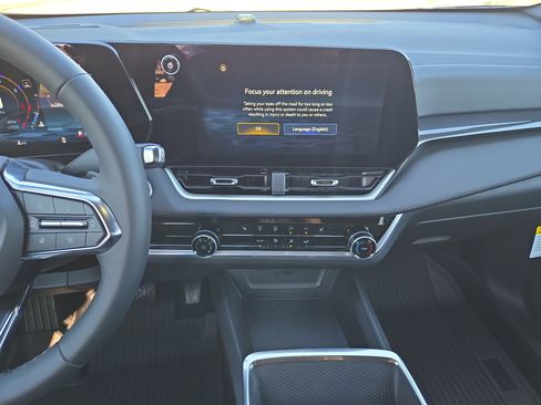 New 2026 Chevrolet Equinox LT image 24