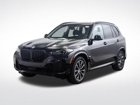 New 2026 BMW X5 xDrive40i w/ M Sport Package AWD/4WD image 1