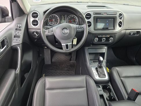 Used 2012 Volkswagen Tiguan S FWD image 22
