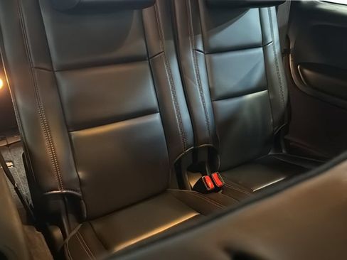 Used 2018 Dodge Durango GT AWD/4WD image 16
