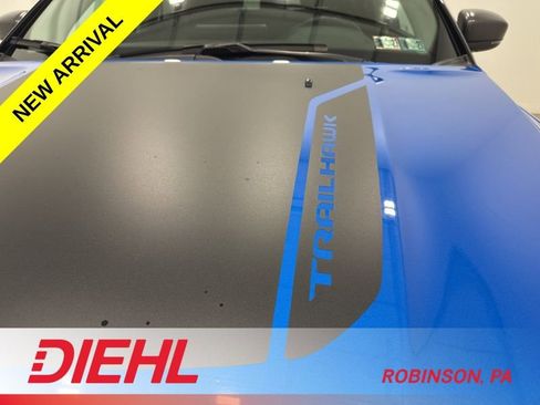 Used 2022 Jeep Compass Trailhawk w/ Trailhawk Convenience Group AWD/4WD image 4