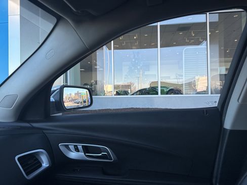 Used 2016 Chevrolet Equinox LTZ image 27