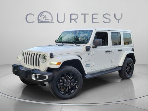 Used 2021 Jeep Wrangler Unlimited Sahara w/ Cold Weather Group AWD/4WD image 1