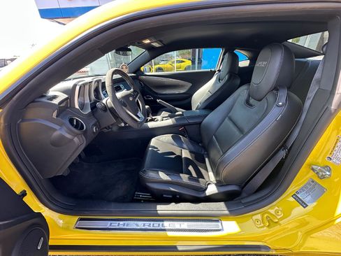 Used 2015 Chevrolet Camaro SS w/ SS Performance Package RWD image 9