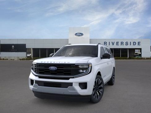 New 2026 Ford Expedition Platinum AWD/4WD image 2