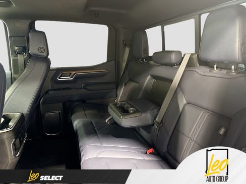 Used 2024 Chevrolet Silverado 1500 High Country w/ High Country Premium Package AWD/4WD image 29
