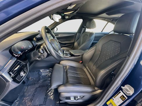 Certified 2023 BMW 530e xDrive w/ Premium Package AWD/4WD image 18
