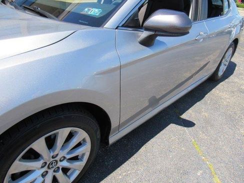 Used 2018 Toyota Camry LE FWD image 7