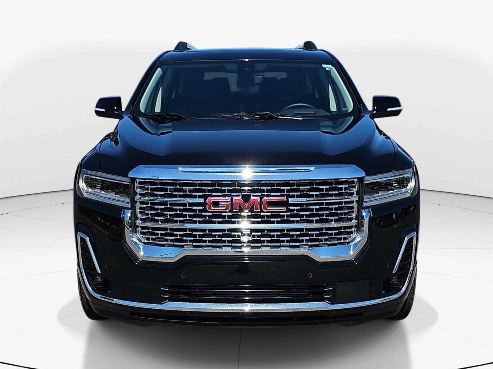 Used 2023 GMC Acadia Denali w/ Denali Ultimate Package FWD image 9