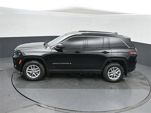 New 2025 Jeep Grand Cherokee Laredo X w/ Luxury Tech Group I image 34