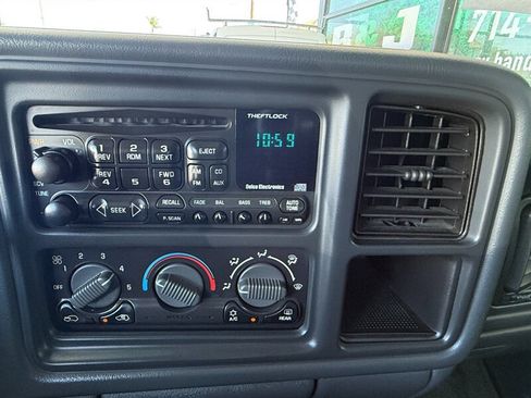 Used 2002 Chevrolet Avalanche 2WD image 27