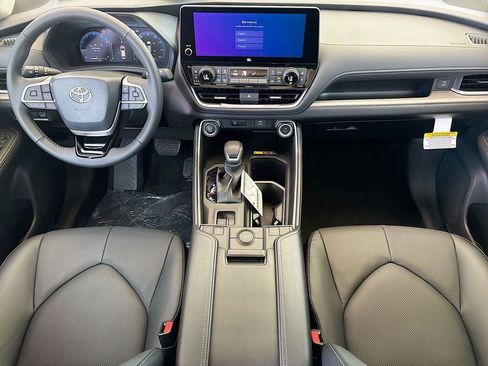 New 2026 Toyota Grand Highlander FWD image 13