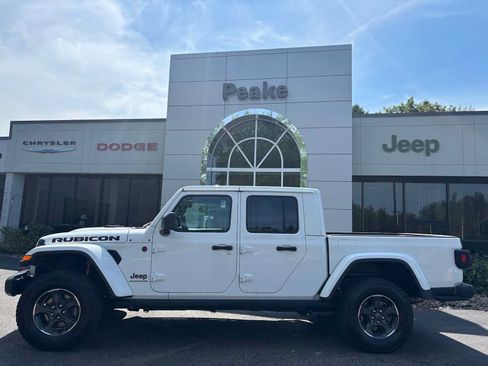 Used 2022 Jeep Gladiator Rubicon w/ Cold Weather Group AWD/4WD image 3