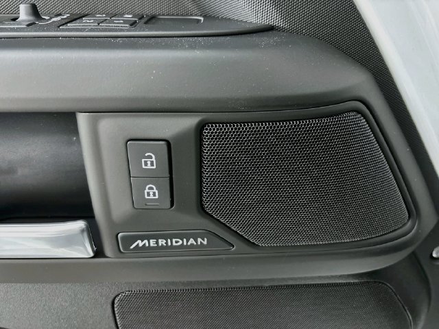 New 2026 Land Rover Defender 110 S AWD/4WD image 20